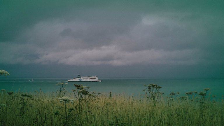 The Eco-Traveler’s Guide: Sustainable Practices for Outdoor Adventures